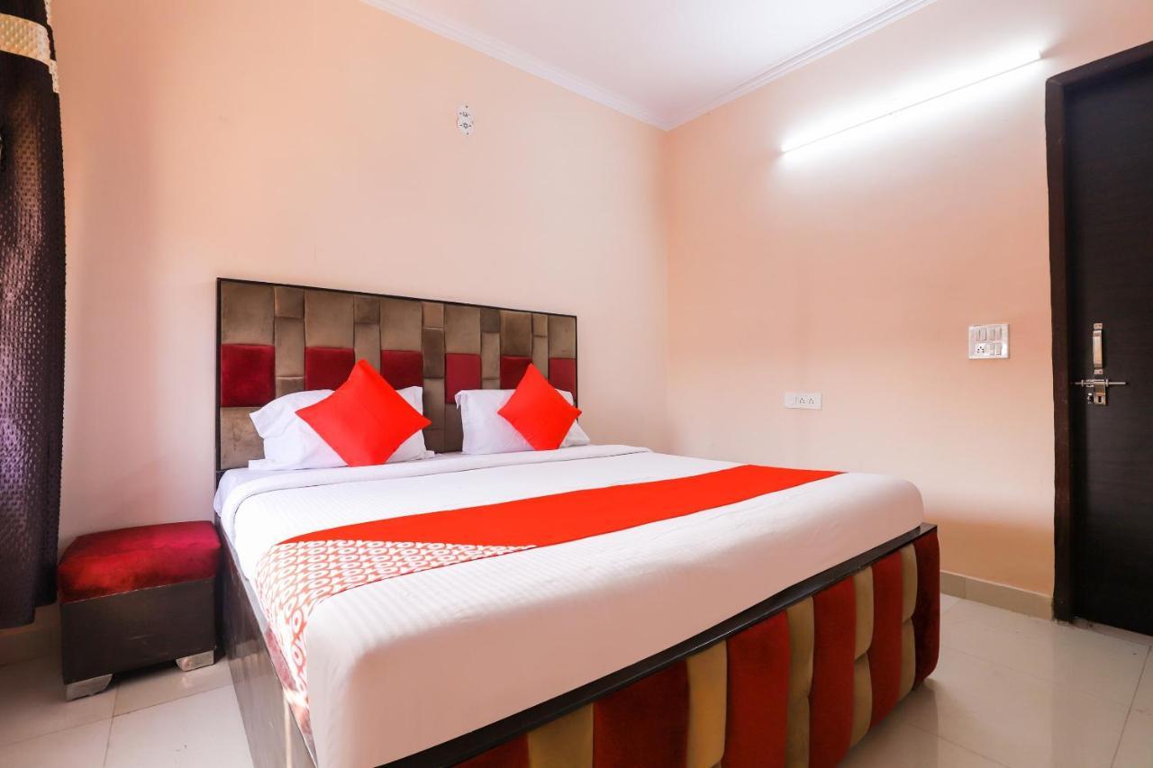 Oyo 77819 Shahdara Inn Nowe Delhi Zewnętrze zdjęcie