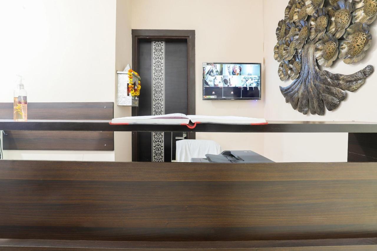 Oyo 77819 Shahdara Inn Nowe Delhi Zewnętrze zdjęcie